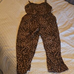 Old Navy Animal Print Jumpsuit Medium